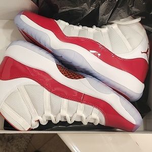 Jordan 11 cherrys